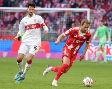 拜仁提前四轮卫冕德甲 向“六冠王”迈进